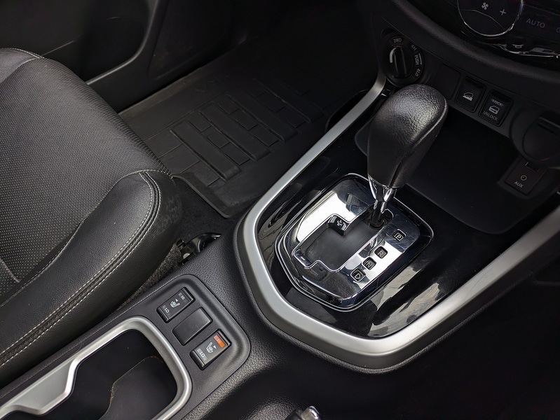 Used Nissan Navara 2018 for sale - 77716190: Photo 17