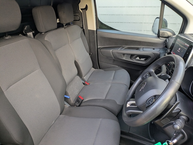 Used Citroen Berlingo 2021 for sale - 76879325: Photo 2