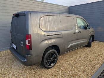 Used Citroen Berlingo 2021 for sale - 76879325: Photo