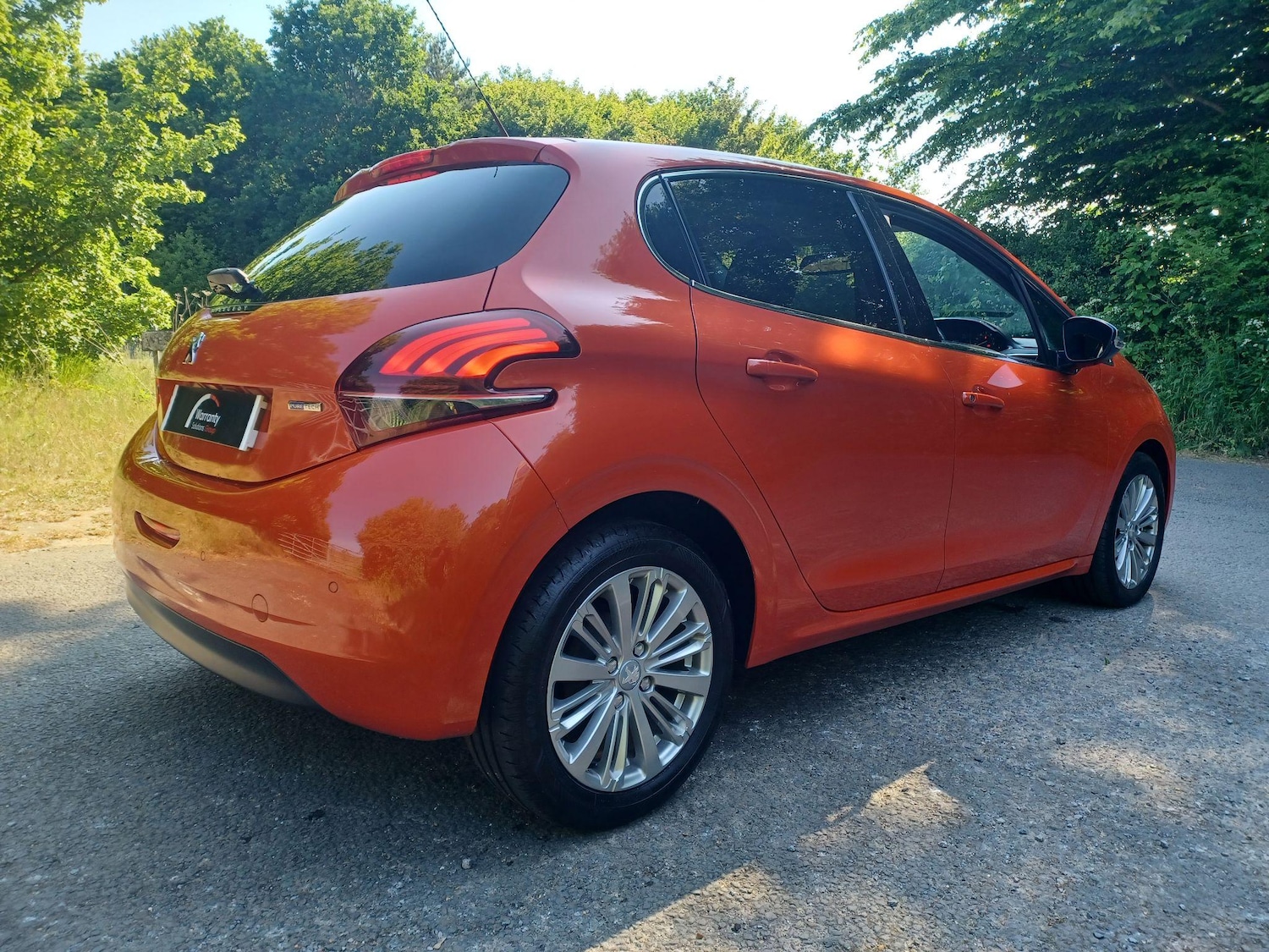 Used Peugeot 208 for sale - 76995694: Photo 2