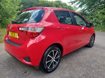 Used Toyota Yaris 2018 for sale - 79049362: Photo