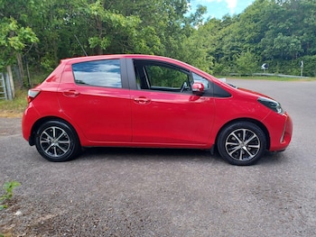 Used Toyota Yaris 2018 for sale - 79049362: Photo