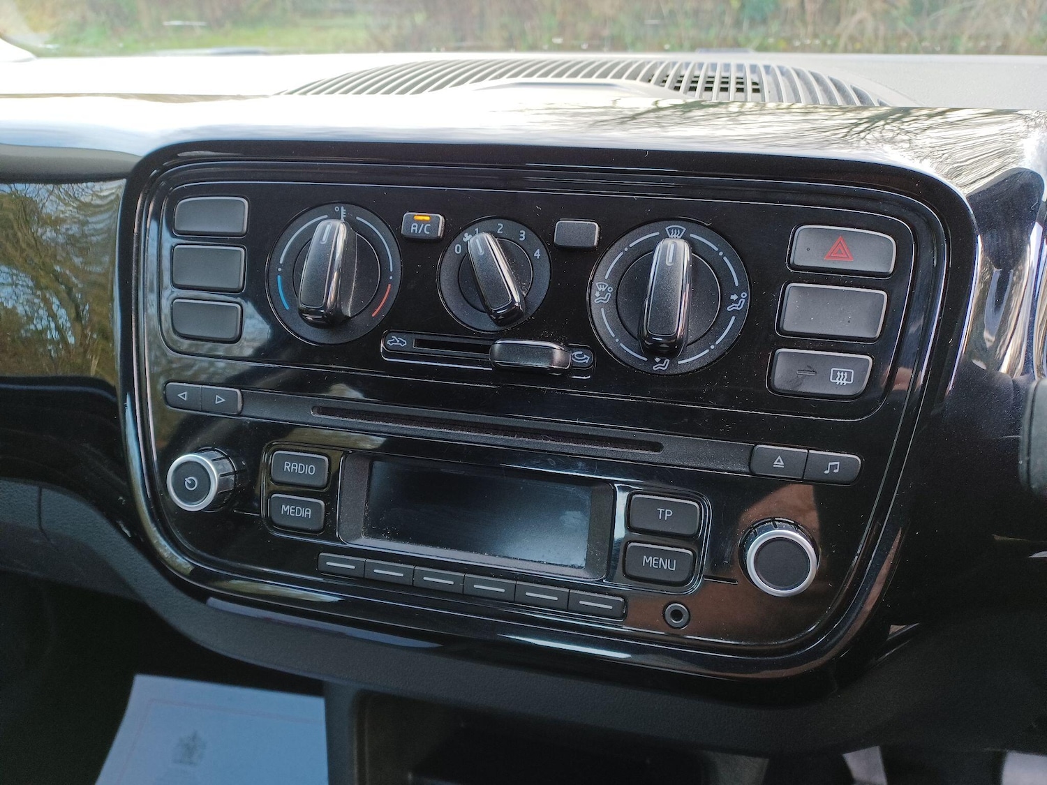 Used Volkswagen up! 2014 for sale - 77015594: Photo 19