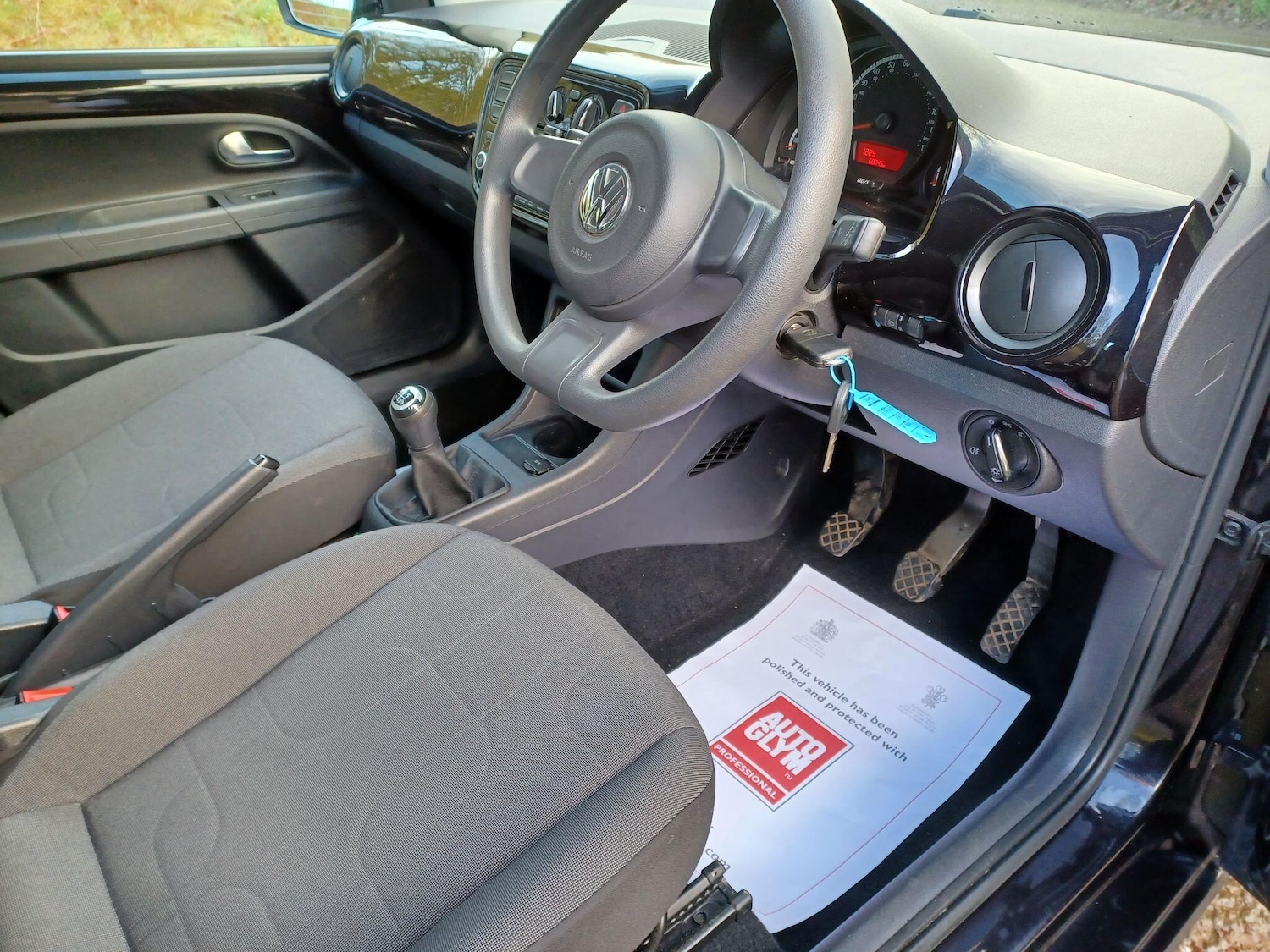 Used Volkswagen up! 2014 for sale - 77015594: Photo 8