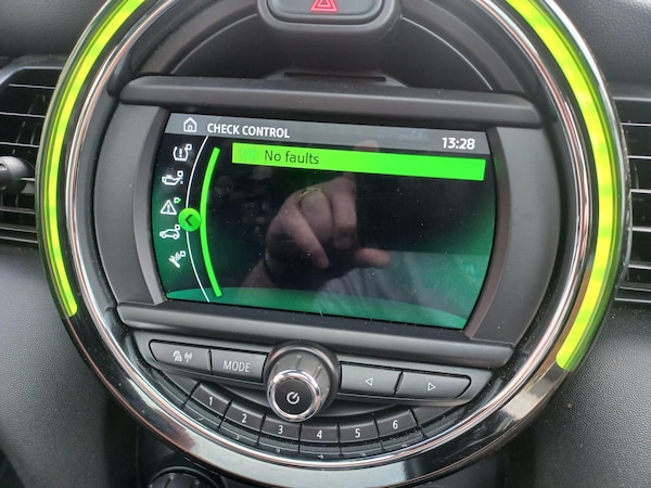 Used MINI Hatch 2018 for sale - 76158679: Photo 23