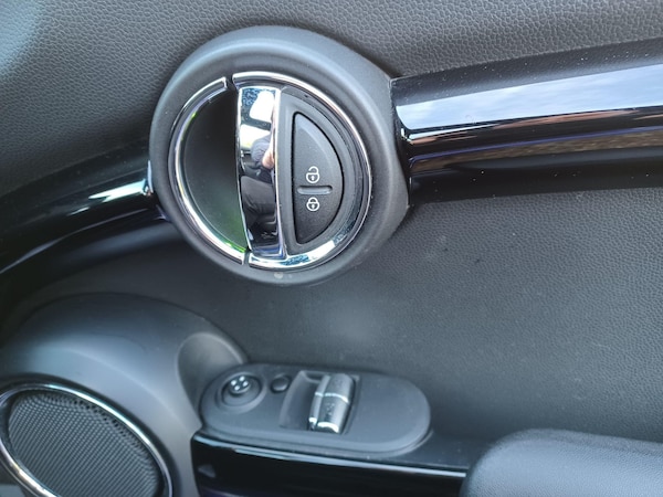 Used MINI Hatch 2018 for sale - 76158679: Photo 33