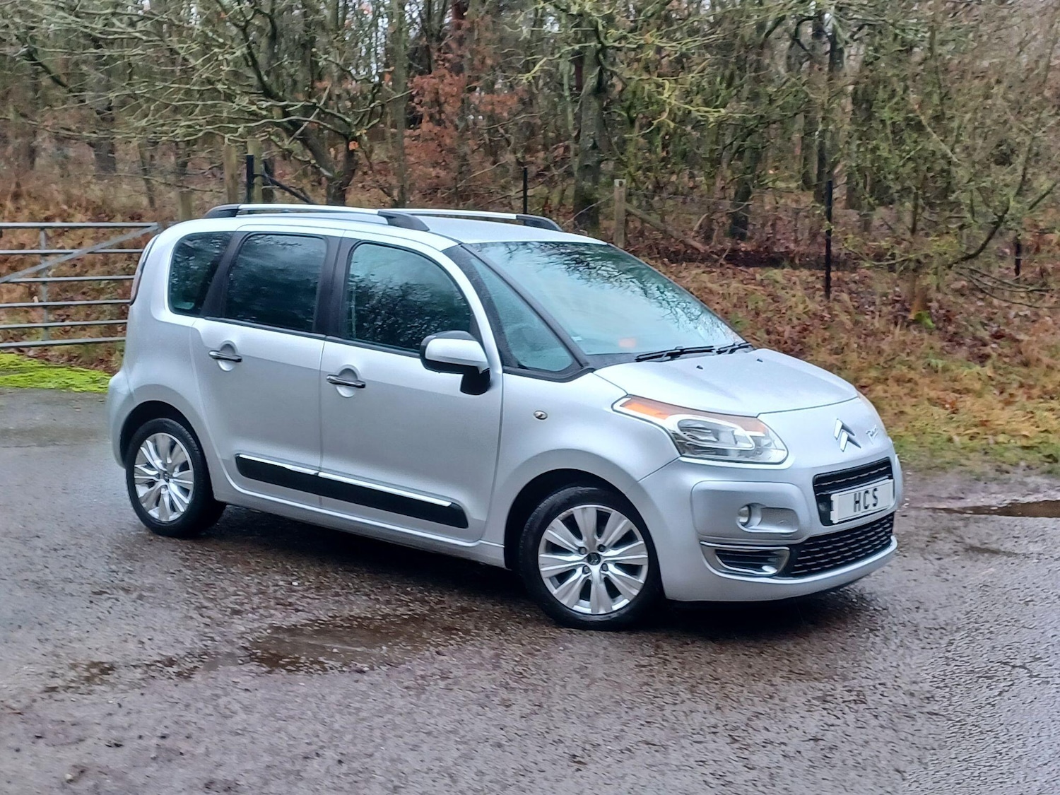 Used Citroen C3 Picasso 2009 for sale - 77559899: Photo 30