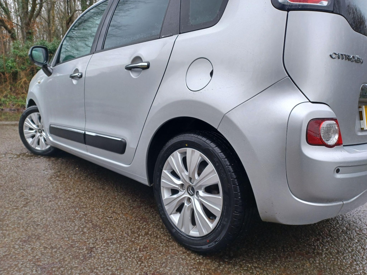 Used Citroen C3 Picasso 2009 for sale - 77559899: Photo 39