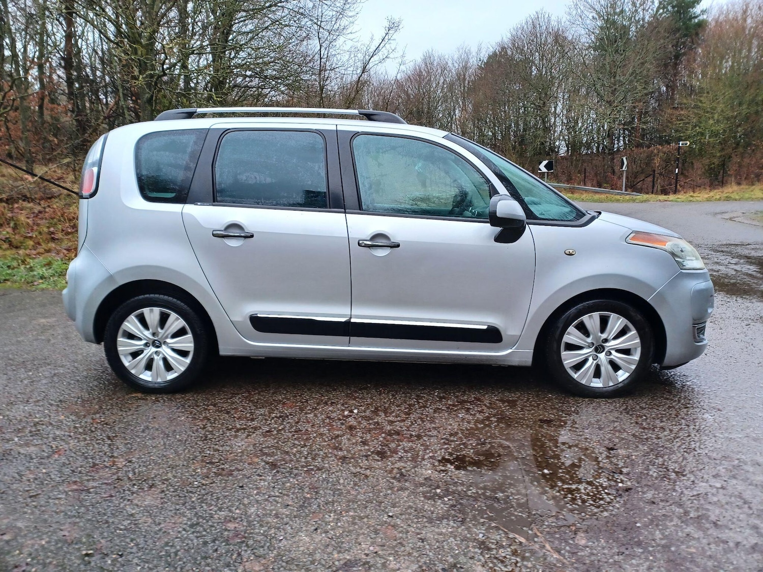 Used Citroen C3 Picasso 2009 for sale - 77559899: Photo 4