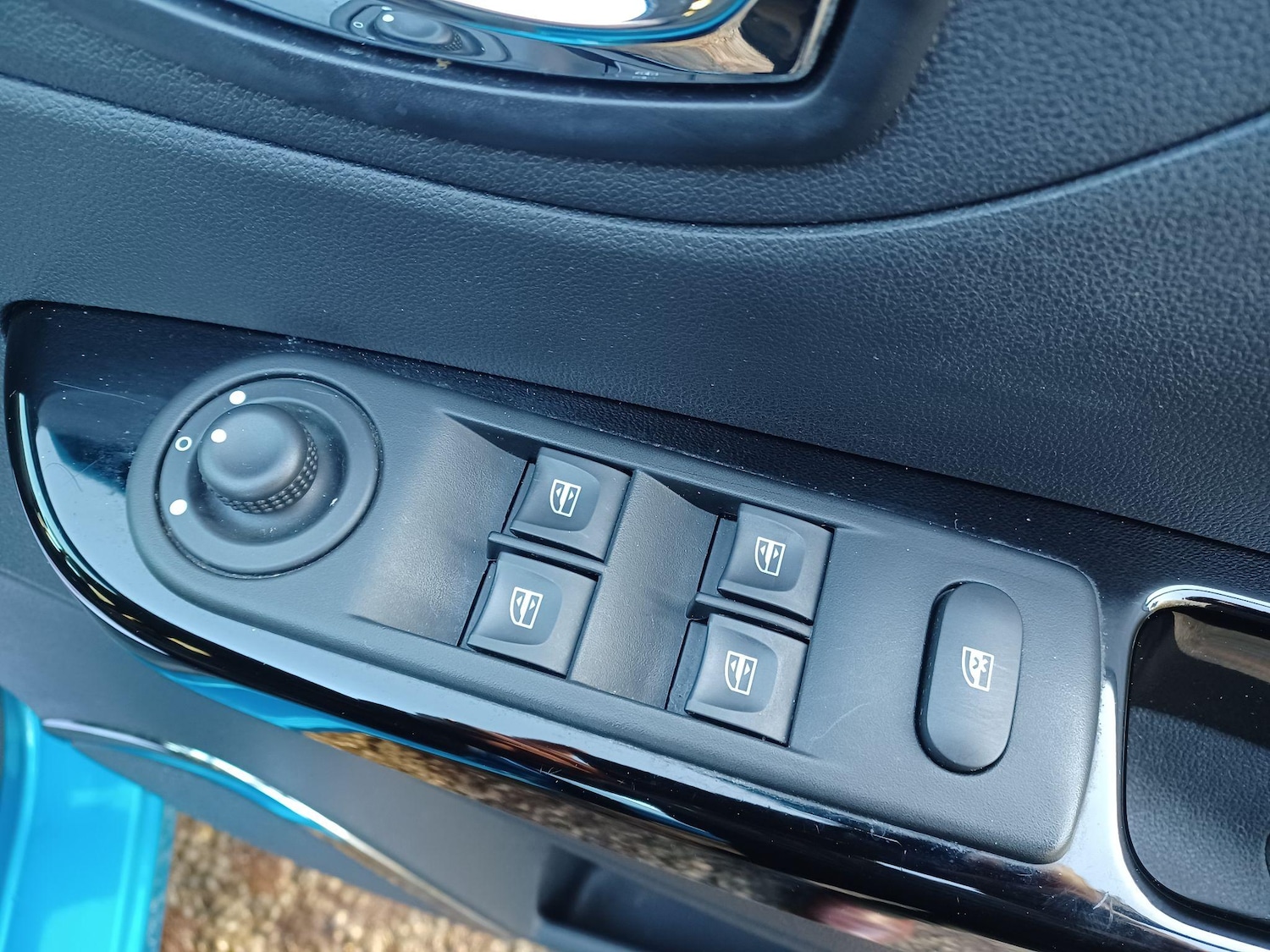 Used Renault Captur 2017 for sale - 76473031: Photo 31