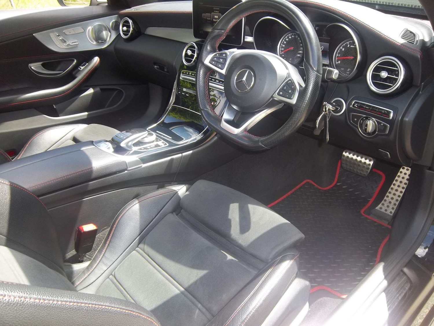 Used Mercedes-Benz C Class 2017 for sale - 77163660: Photo 8