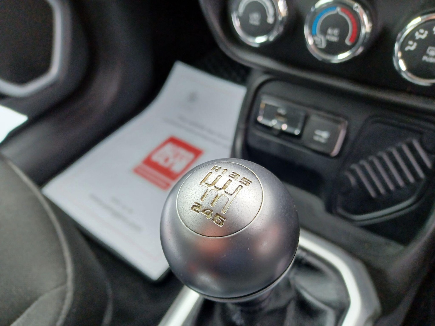 Used Jeep Renegade 2015 for sale - 77738369: Photo 22