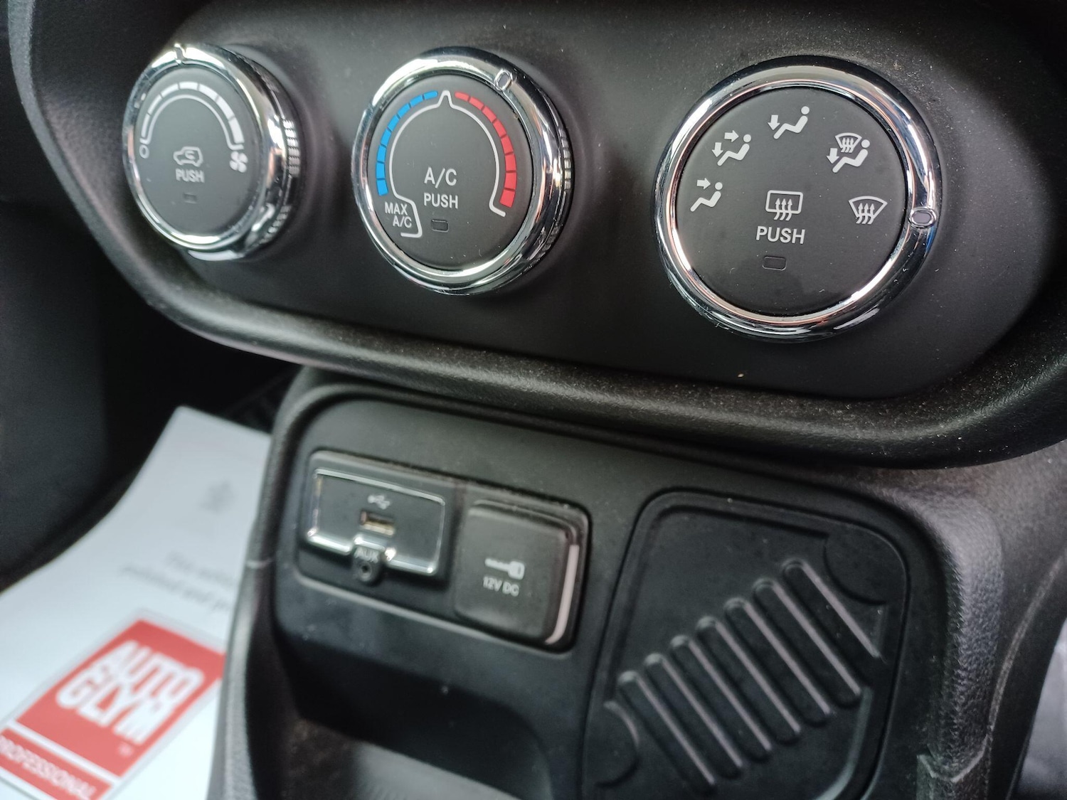 Used Jeep Renegade 2015 for sale - 77738369: Photo 26