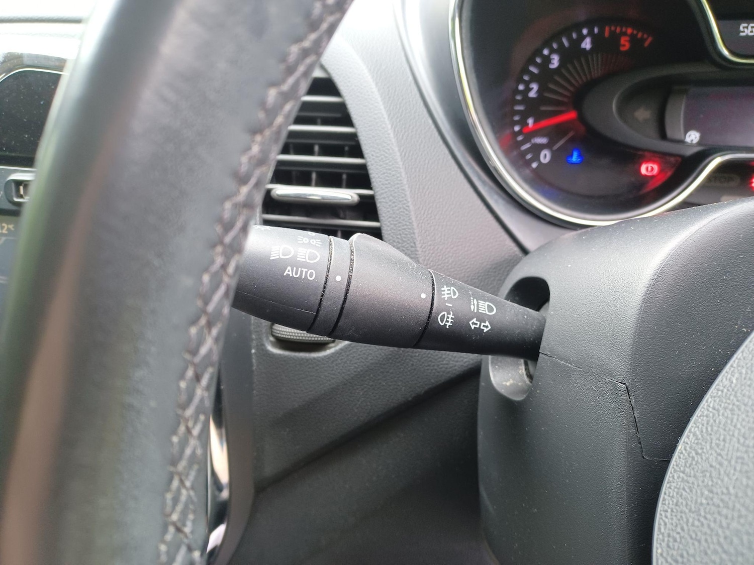 Used Renault Captur 2017 for sale - 76992008: Photo 36