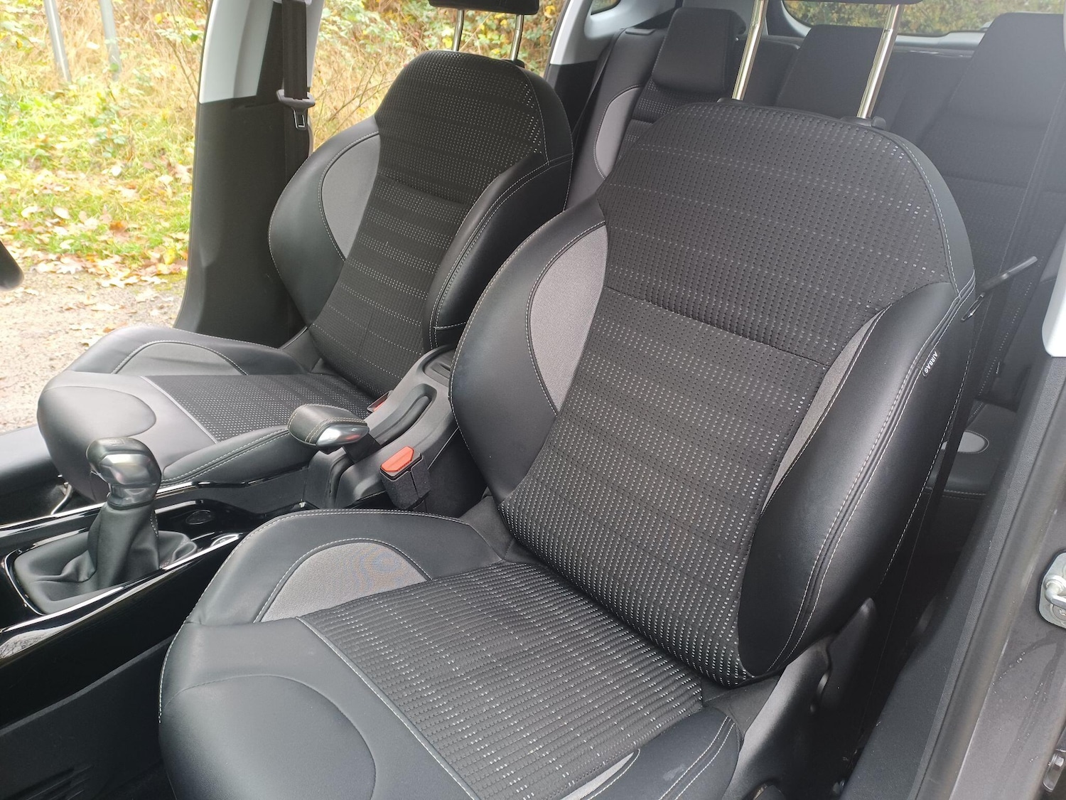 Used Peugeot 2008 2016 for sale - 76549927: Photo 11