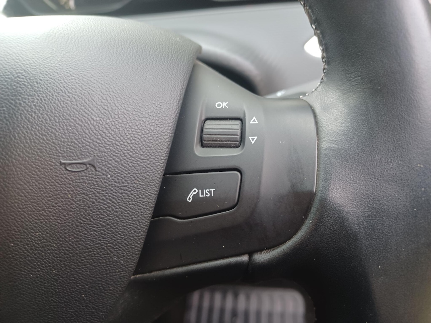 Used Peugeot 2008 2016 for sale - 76549927: Photo 26