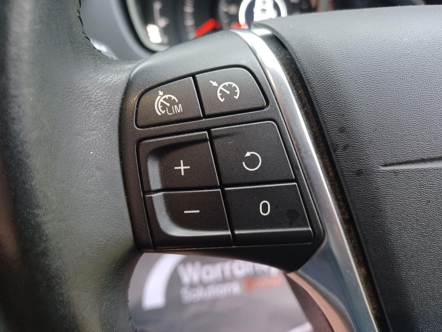 Used Volvo V40 2014 for sale - 76549975: Photo 29