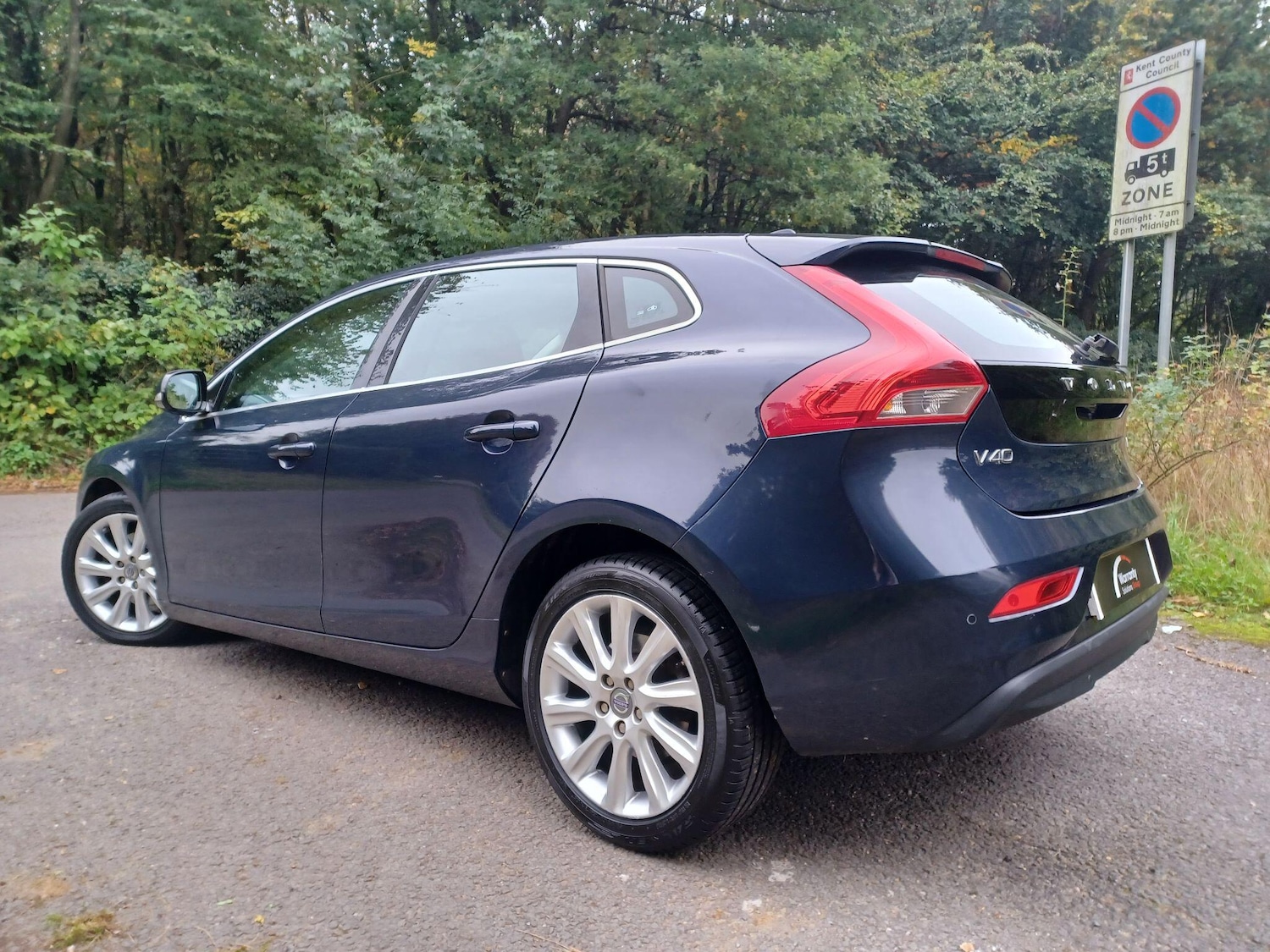 Used Volvo V40 2014 for sale - 76549975: Photo 6