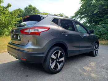 Used Nissan Qashqai 2017 for sale - 74945952: Photo