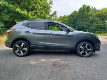 Used Nissan Qashqai 2017 for sale - 74945952: Photo