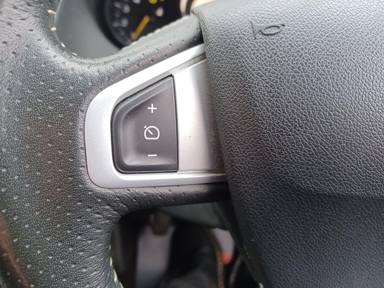 Used Renault Megane 2012 for sale - 76607142: Photo 26