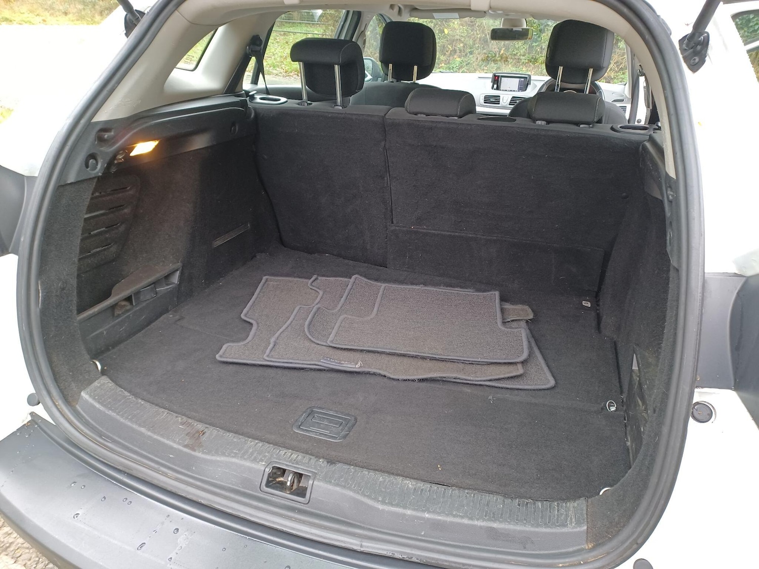 Used Renault Megane 2012 for sale - 76607142: Photo 46