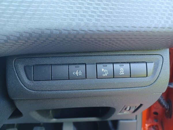 Used Peugeot 208 2017 for sale - 73383145: Photo 29