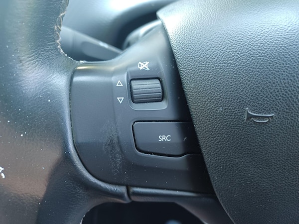 Used Peugeot 208 2017 for sale - 73383145: Photo 30