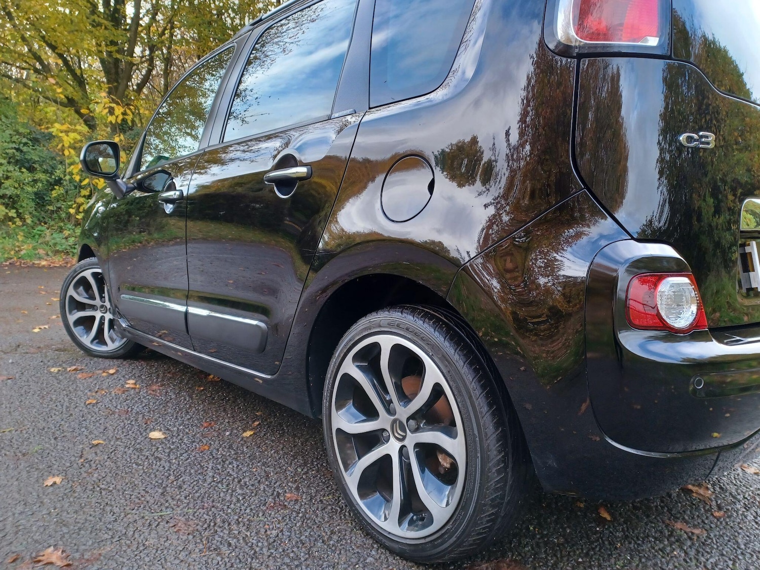 Used Citroen C3 Picasso 2015 for sale - 76994171: Photo 33