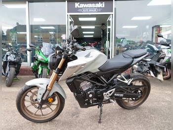 Used Honda CB 2021 for sale - bike-79424405: Photo