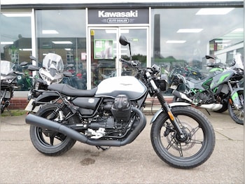 Used Moto Guzzi V7 III 2021 for sale - bike-78907243: Photo