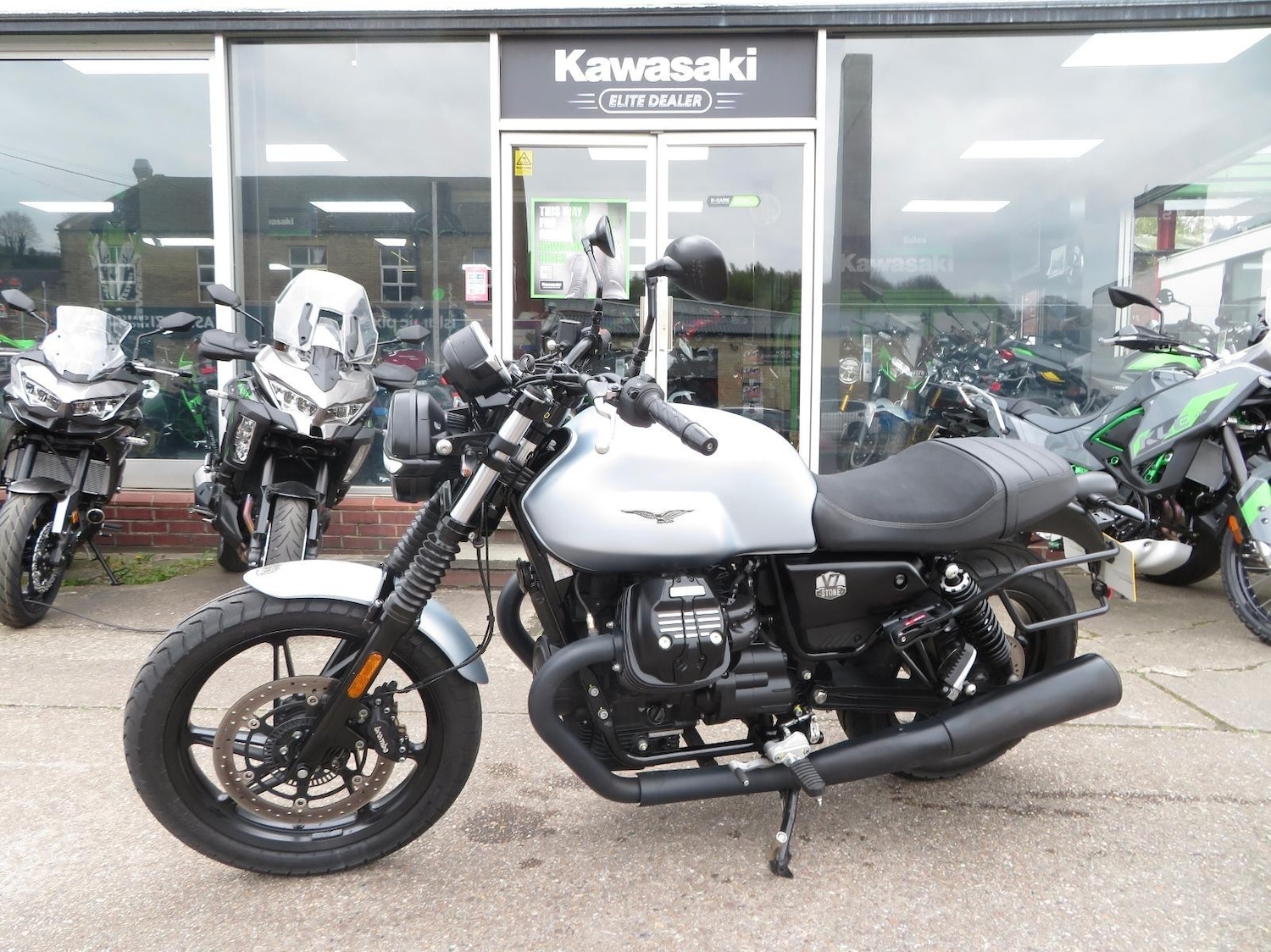 Used Moto Guzzi V7 III 2021 for sale - 78907243: Photo 2