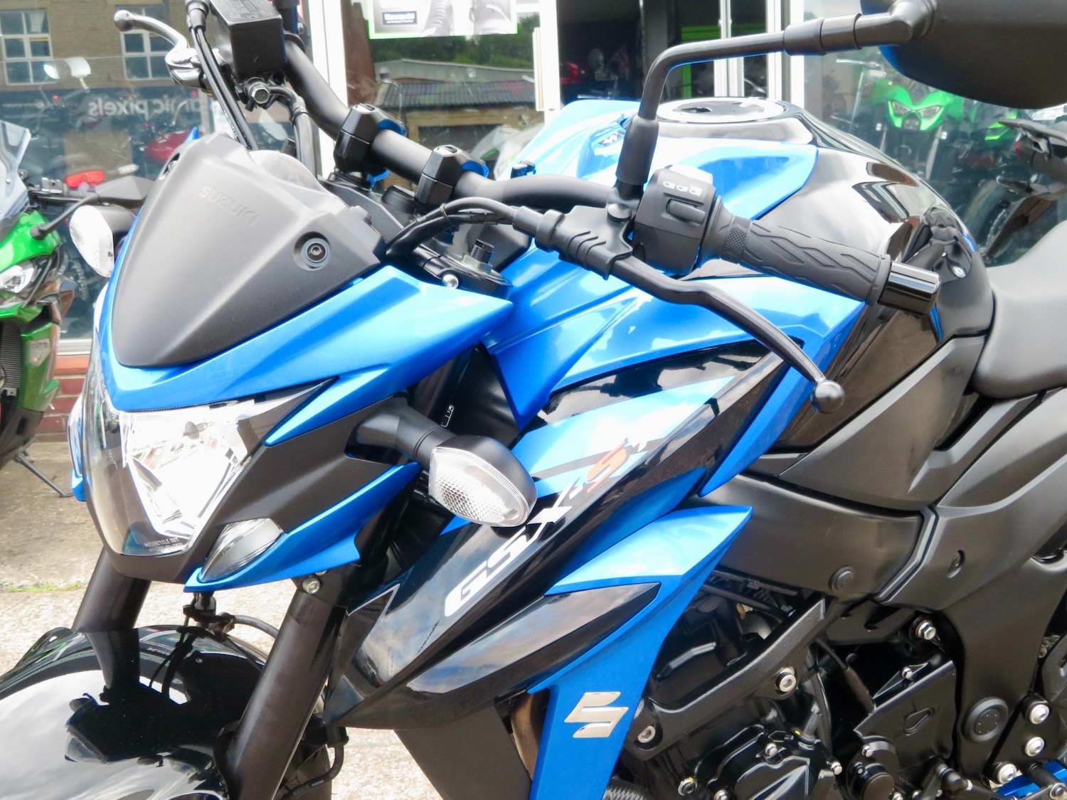 Used Suzuki GSX-S 2018 for sale - 78917860: Photo 9