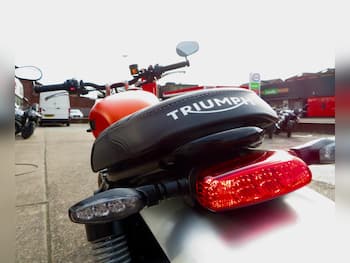 Used Triumph SPEED 2022 for sale - bike-79644603: Photo