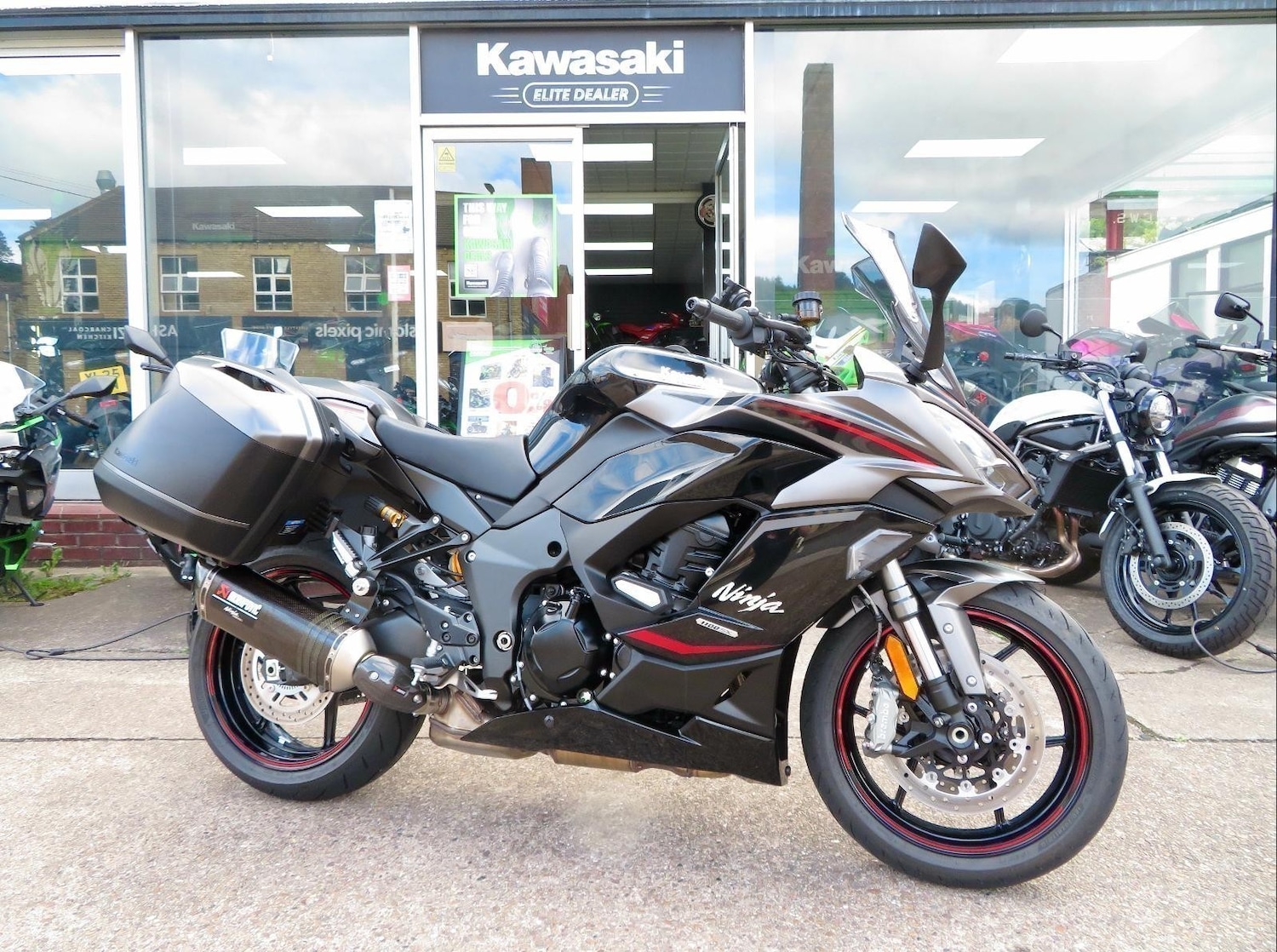 Used Kawasaki Ninja 2025 for sale - 78907220: Photo 1