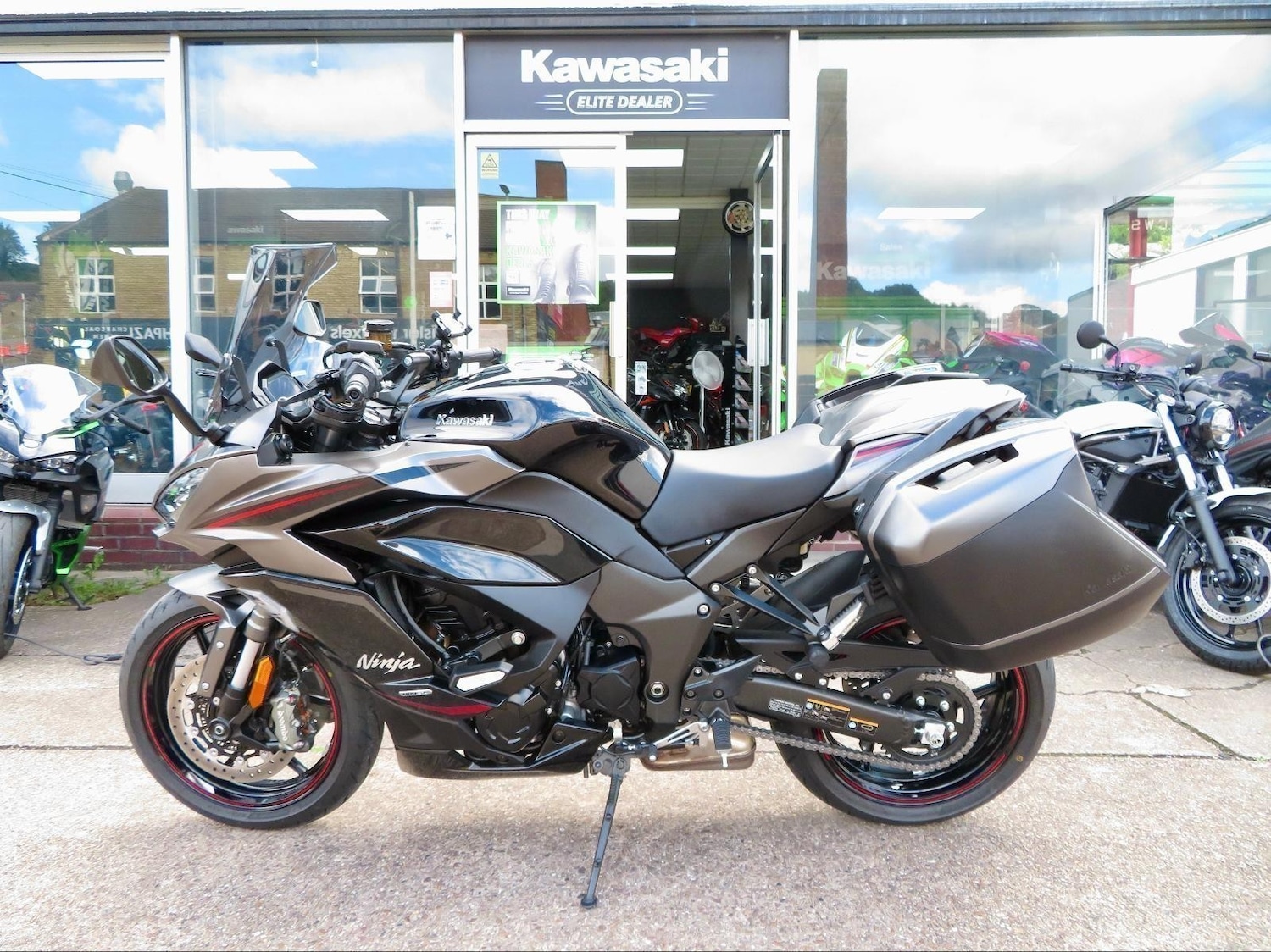 Used Kawasaki Ninja 2025 for sale - 78907220: Photo 3