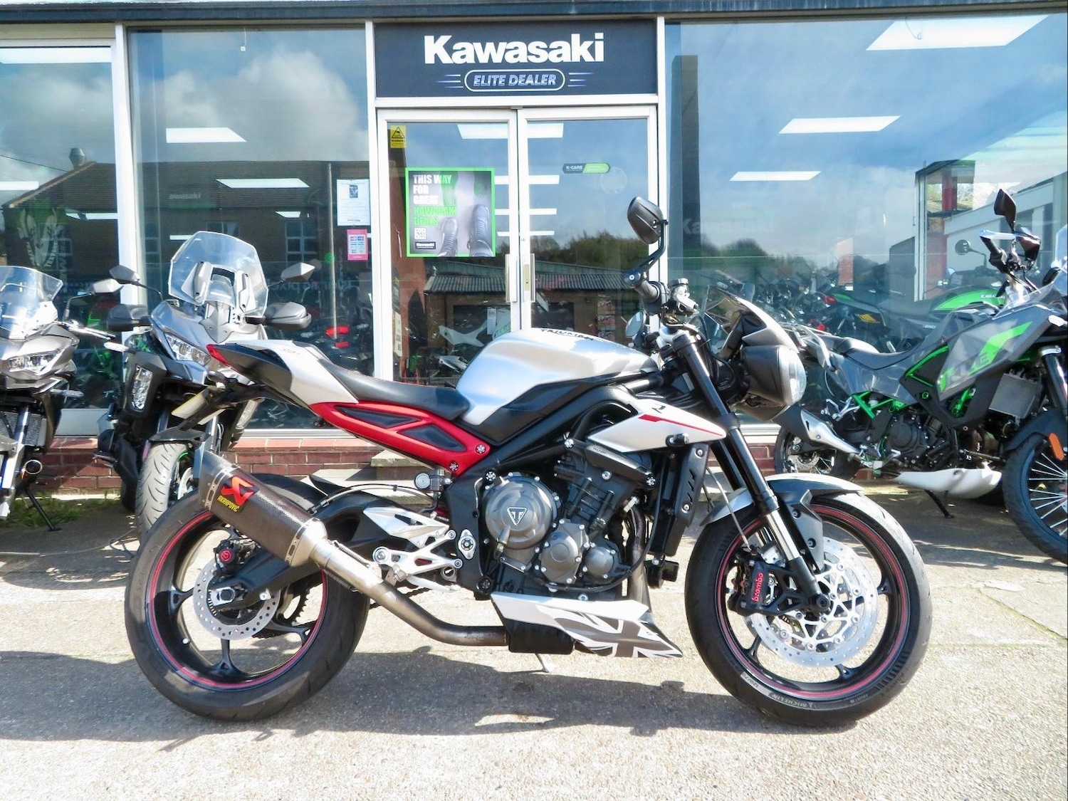 Used Triumph STREET 2019 for sale - 78907239: Photo 2