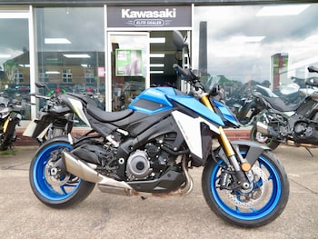 Used Suzuki GSX-S 2022 for sale - bike-79459068: Photo