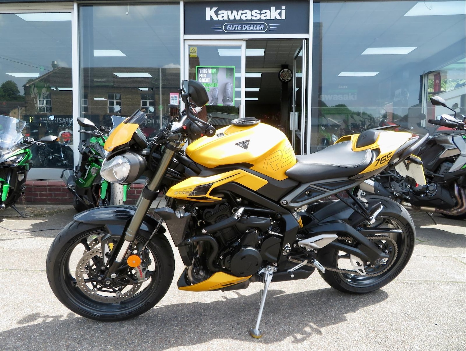Used Triumph STREET 2024 for sale - 78907269: Photo 3