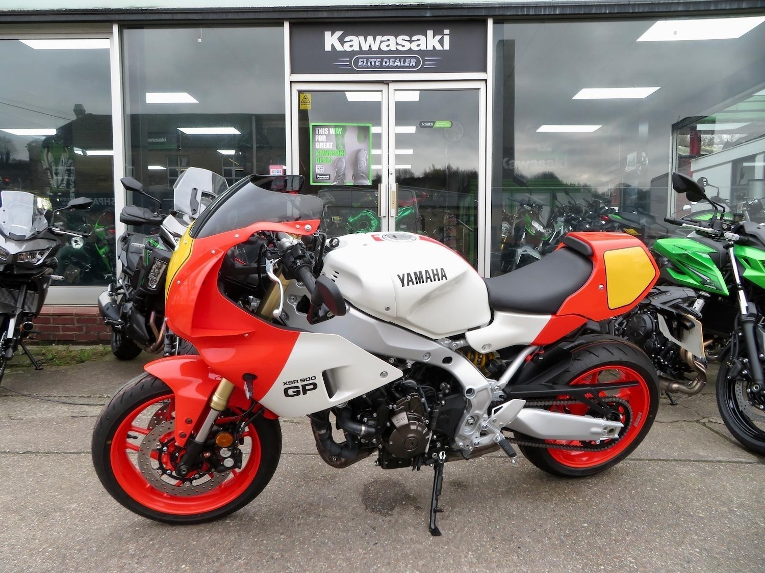 Used Yamaha XSR900 2025 for sale - 78907233: Photo 2