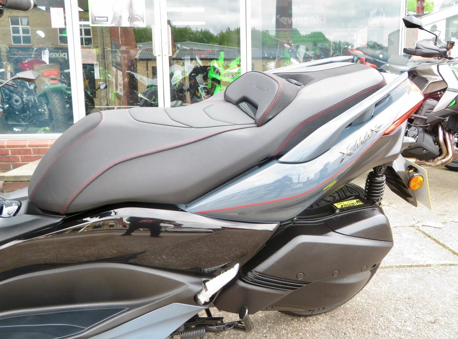 Used Yamaha XMAX 300 TECH MAX 2021 for sale - 78907248: Photo 11