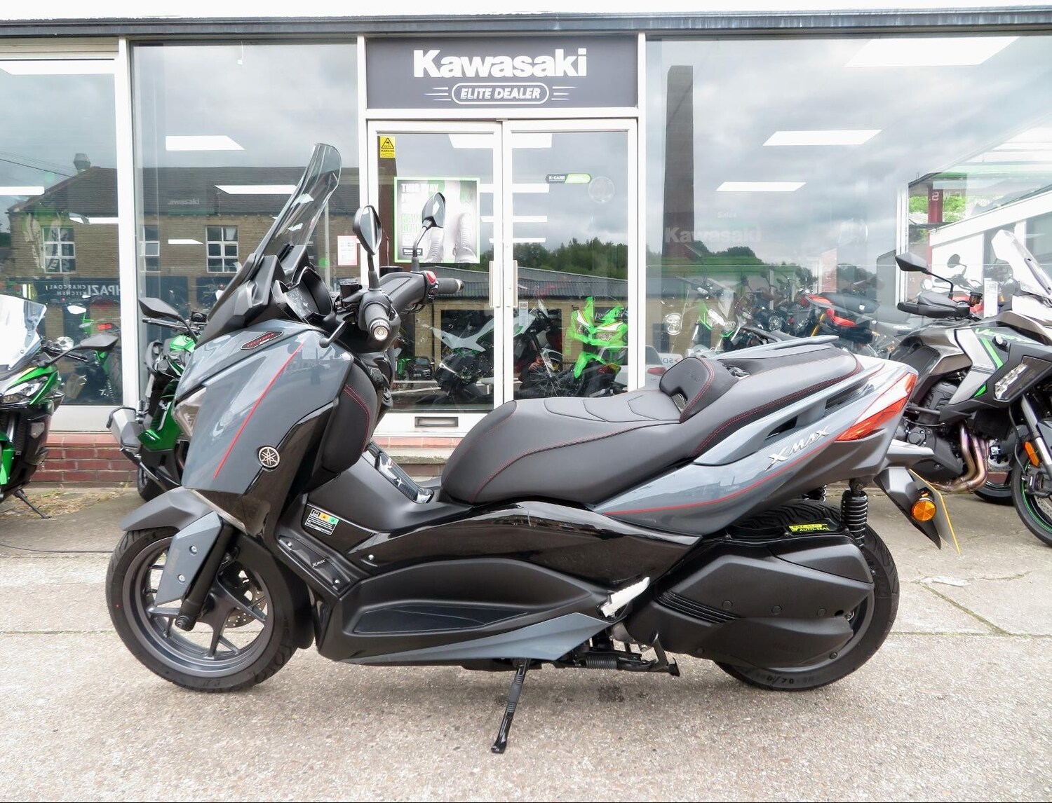 Used Yamaha XMAX 300 TECH MAX 2021 for sale - 78907248: Photo 13