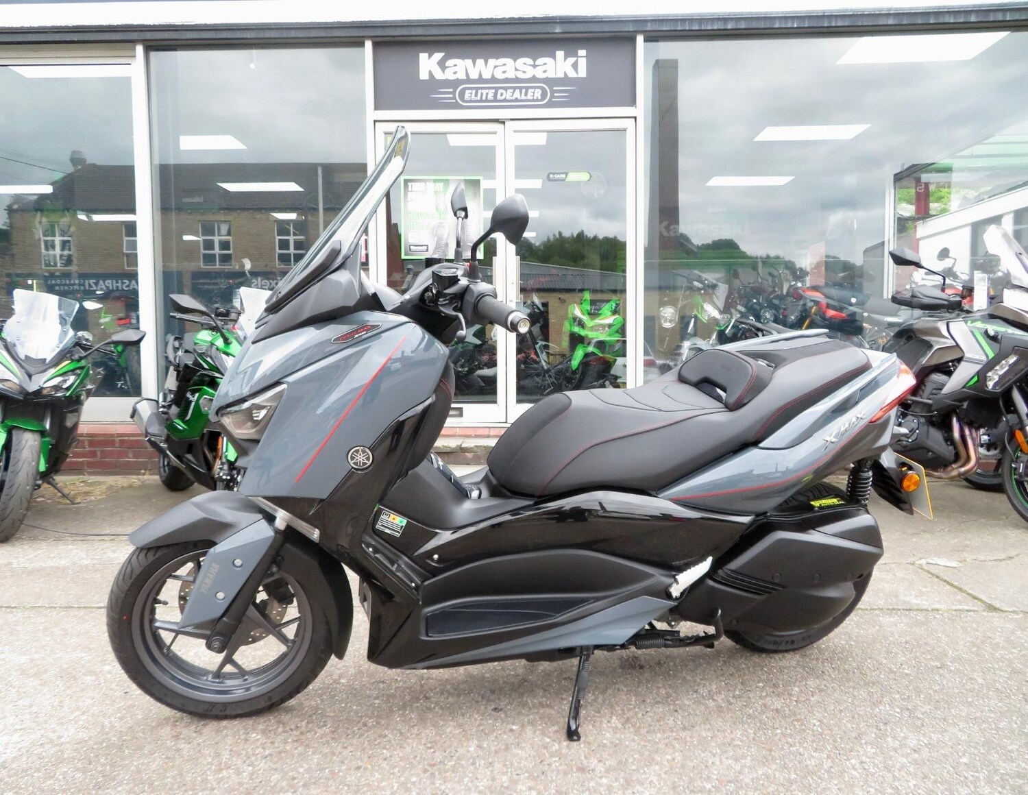 Used Yamaha XMAX 300 TECH MAX 2021 for sale - 78907248: Photo 3
