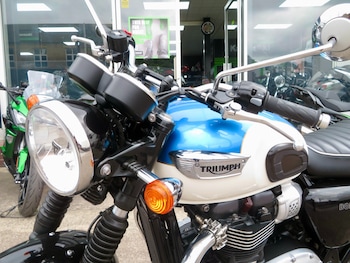 Used Triumph Bonneville 2018 for sale - bike-79324102: Photo