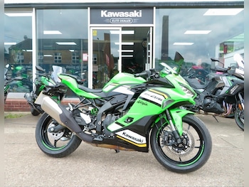 Used Kawasaki NINJA ZX 4 2025 for sale - bike-78907227: Photo