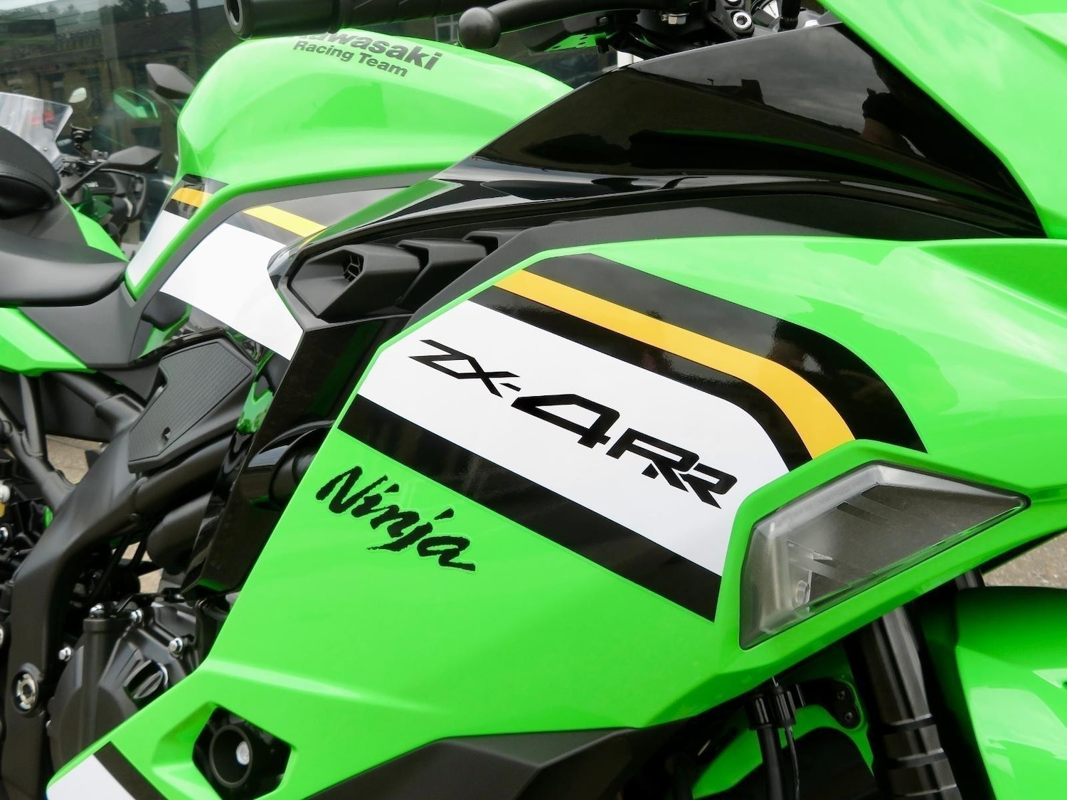 Used Kawasaki NINJA ZX 4 2025 for sale - 78907227: Photo 2