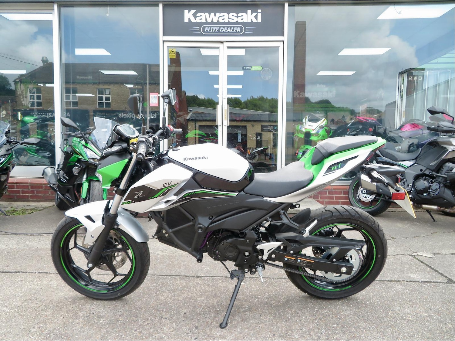 Used Kawasaki Z 2025 for sale - 78907210: Photo 3
