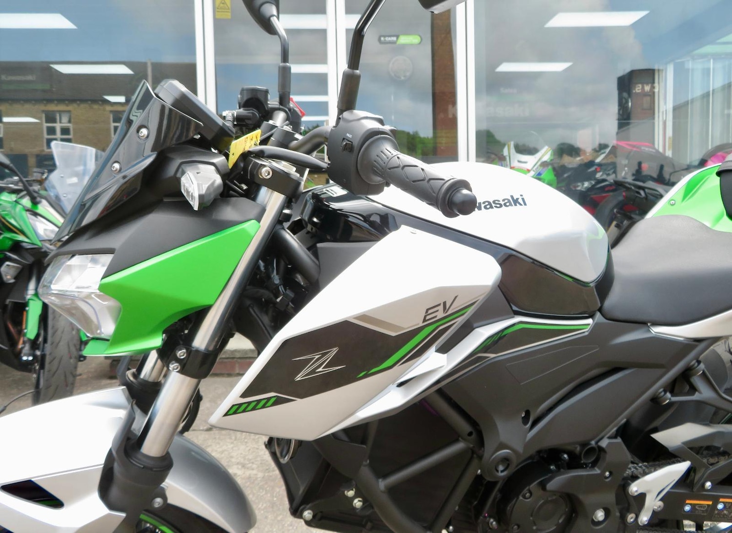 Used Kawasaki Z 2025 for sale - 78907210: Photo 6