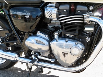 Used Triumph Bonneville 2019 for sale - bike-78907282: Photo