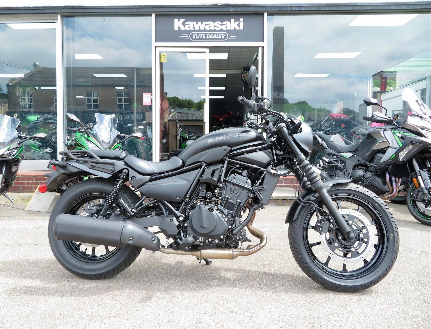 Used Kawasaki ELIMINATOR 2024 for sale - 78907209: Photo 2